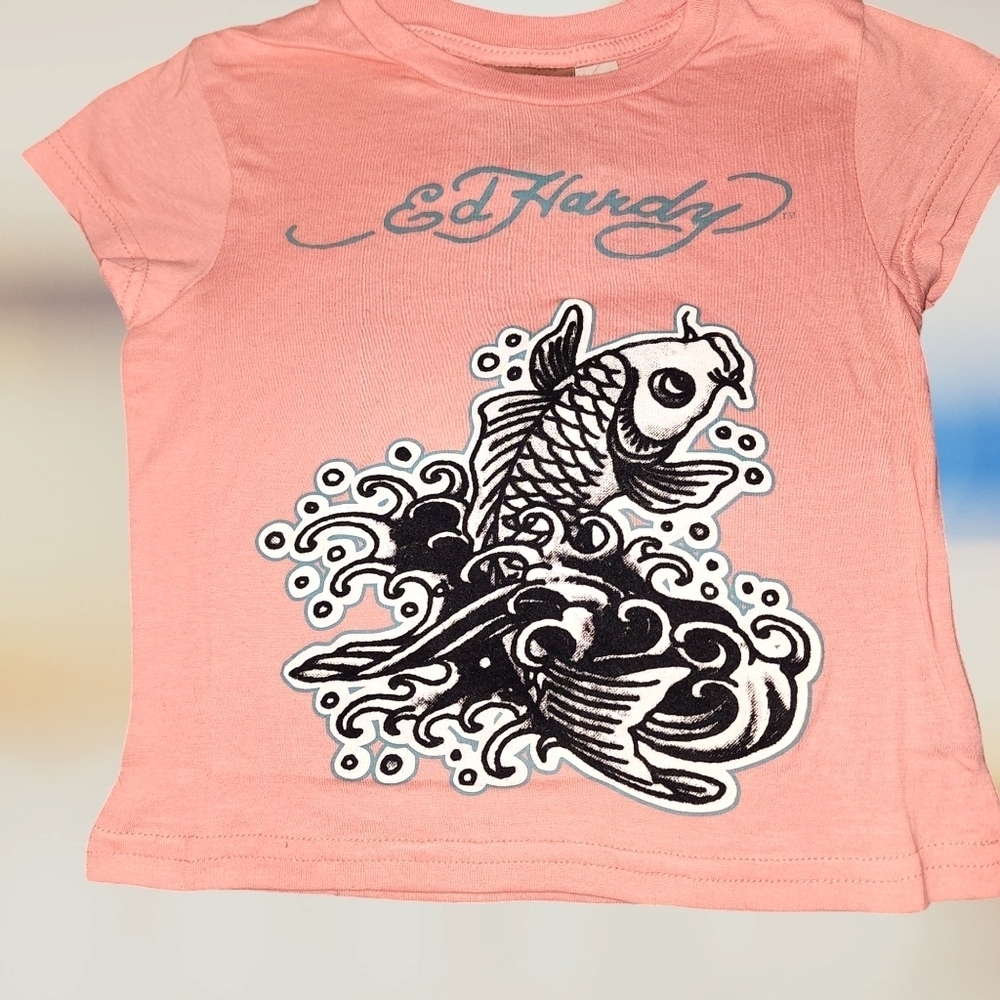 ED HARDY NWT T SHIRT